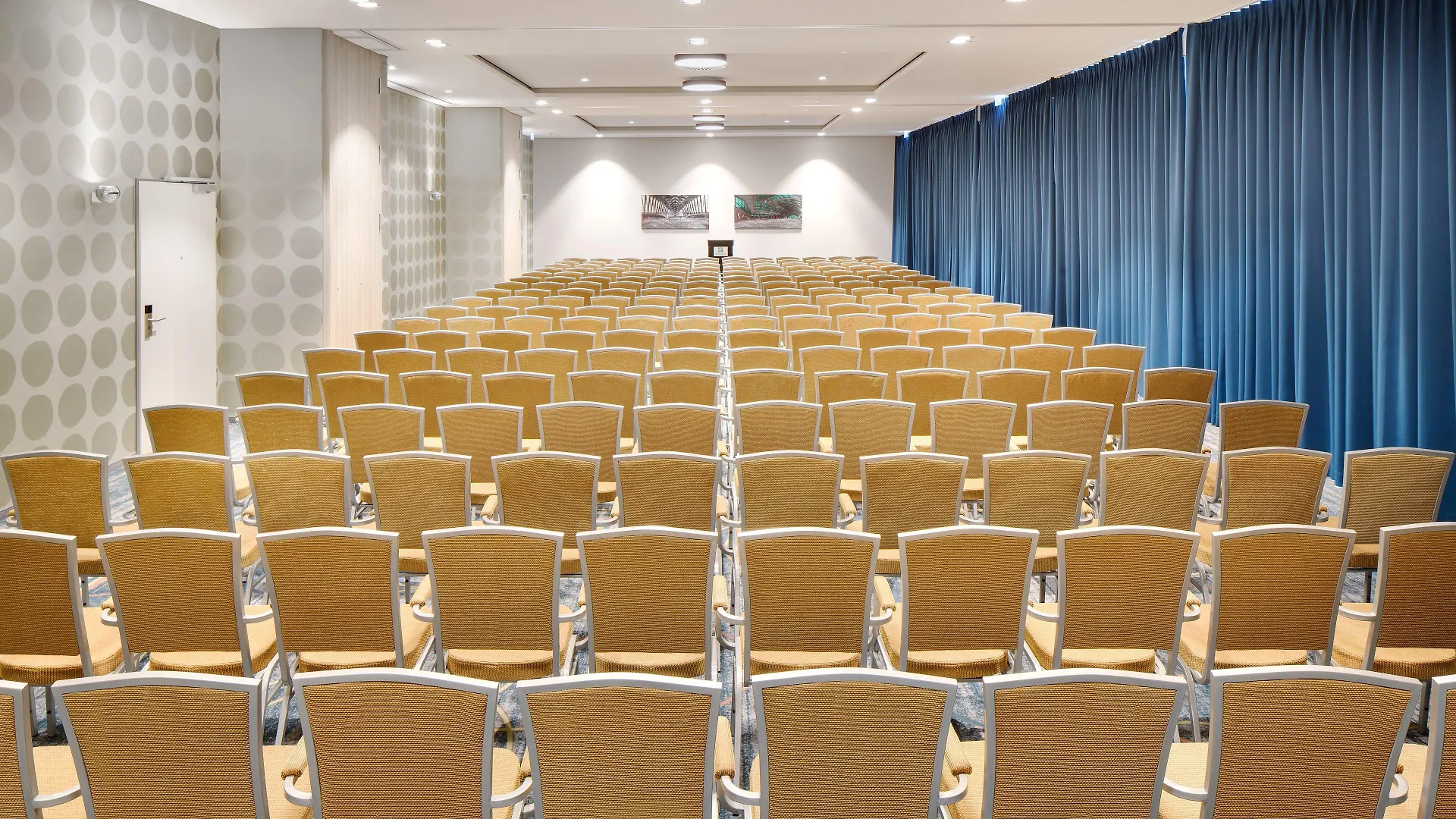 Otel Holiday Inn Duesseldorf City - Toulouser Allee By Ihg