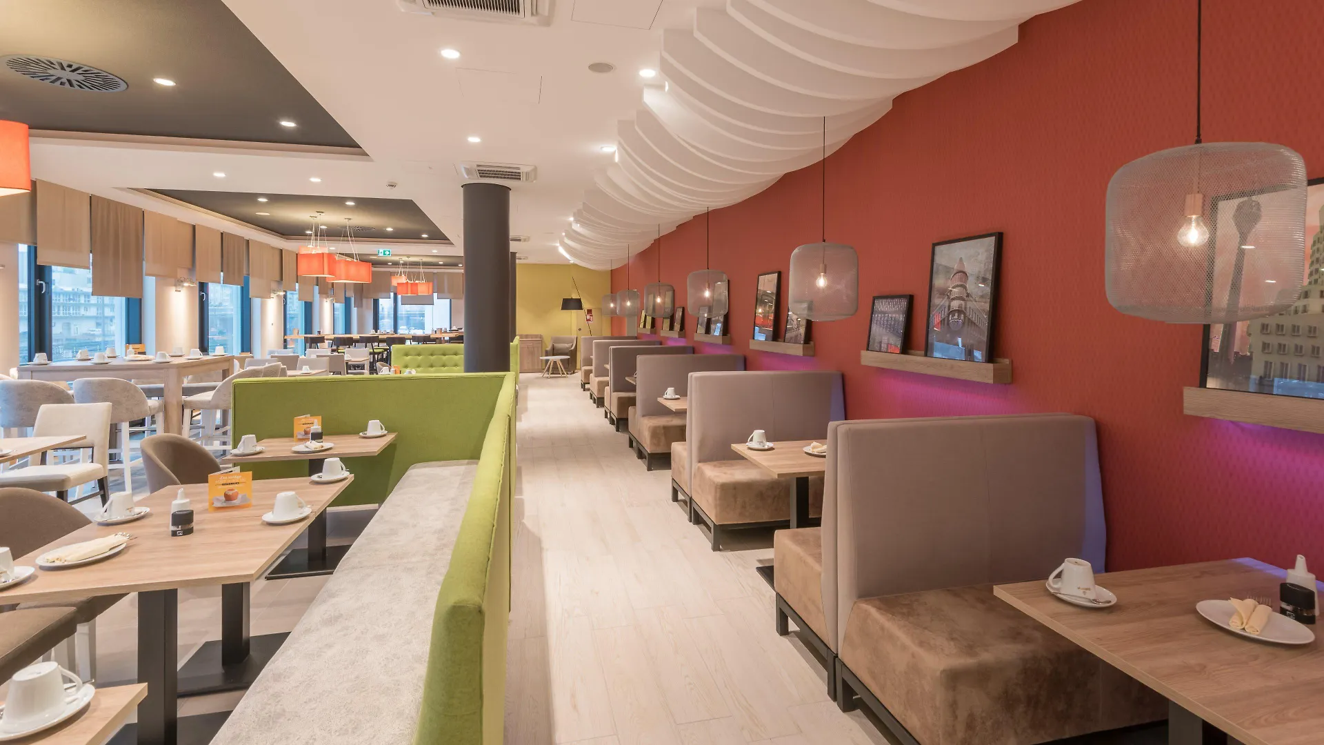 Otel Holiday Inn Duesseldorf City - Toulouser Allee By Ihg